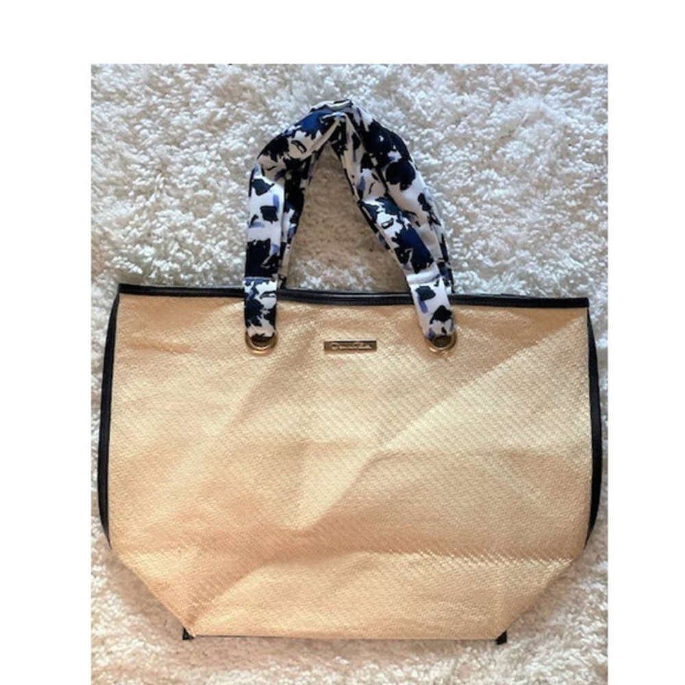 Oscar de La Renta Straw Bag EUC